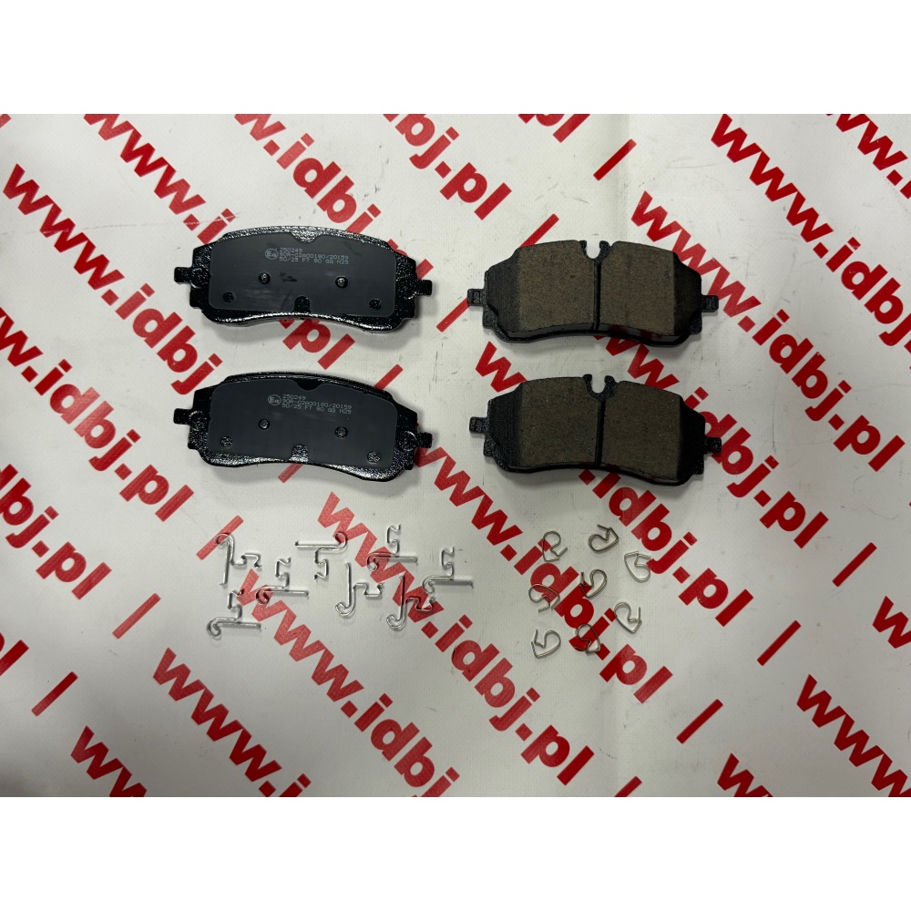 Fotografia produktu METELLI MET22-1432-0 KLOCKI HAMULCOWE TYŁ FORD TRANSIT CUSTOM 23- 