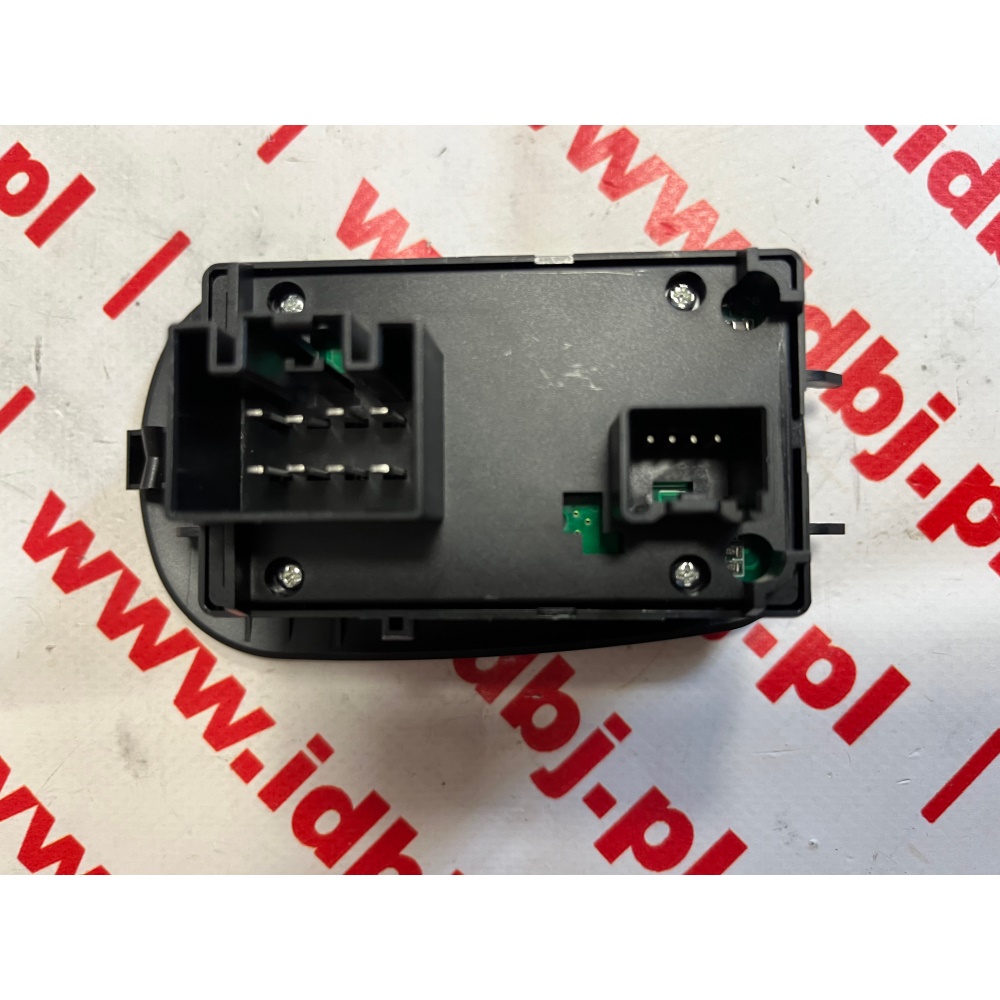 fotografia produktu PAMMELSON PAM2029885, STEROWNIK, PRZEŁĄCZNIK PODNOSZENIA SZYB FORD TOURNEO CUSTOM STRONA KIEROWCY