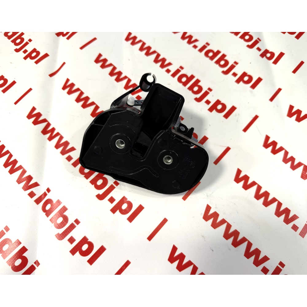 Fotografia produktu VW OR7E0843604E ZACZEP ZAMKA DRZWI PRZESUWNYCH PRAWYCH VW TRANSPORTER T6 12- 