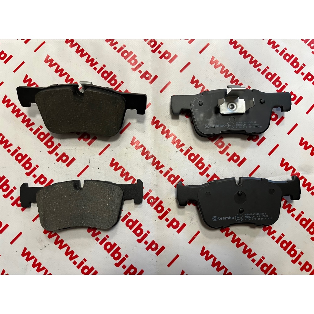Fotografia produktu BREMBO BRP06070 KLOCKI HAMULCOWE BMW 3 F30 PRZÓD 