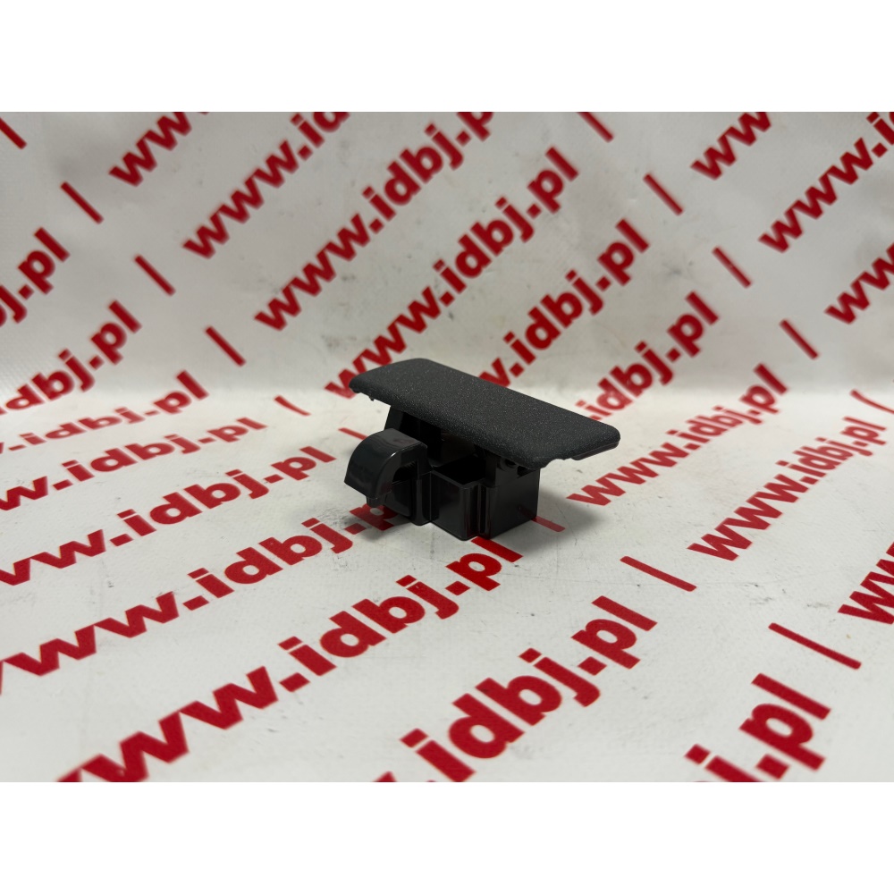 Fotografia produktu PAMMELSON PAM00G6803437 KLAMKA SCHOWKA NA DESCE ROZDZIELCZEJ FIAT SEDICI 06-, SUZUKI ALTO 02- 