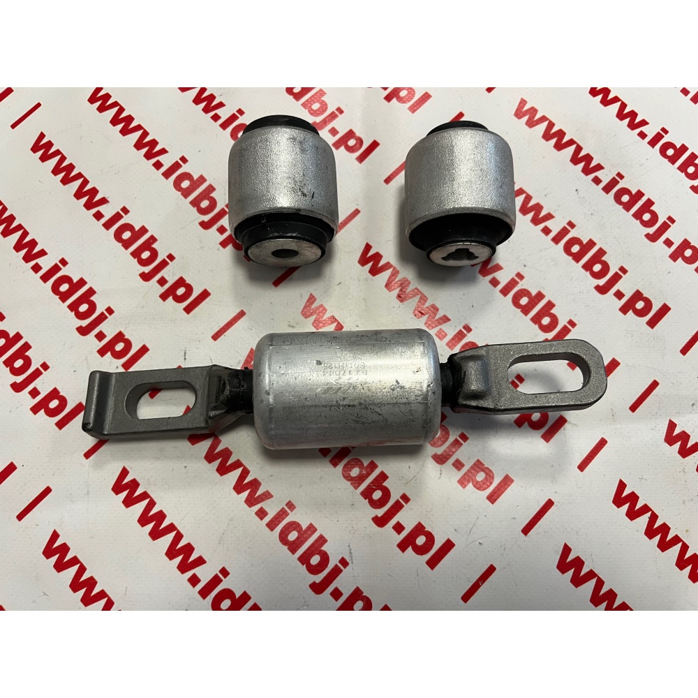fotografia produktu PAMMELSON PAM51930336, PODUSZKA, TYLNA TULEJA WAHACZA FIAT DOBLO 09- ZESTAW NAPRAWCZY