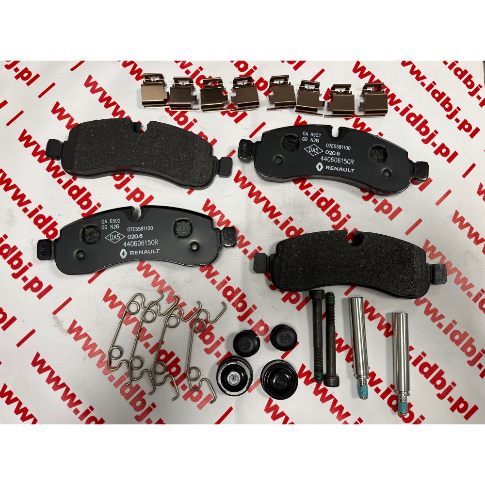 Fotografia produktu RENAULT OR440607969R KLOCKI HAMULCOWE TYŁ RENAULT MASTER IV, 24- 2.0DCI Tylne klocki hamulcowe z akcesoriami Nissan Interstar,  NV-400 Rear Brake Pads for Renault Master IV, 2024–, 2.0 dCi — Rear Brake Pads with Accessories for Nissan Interstar / NV400