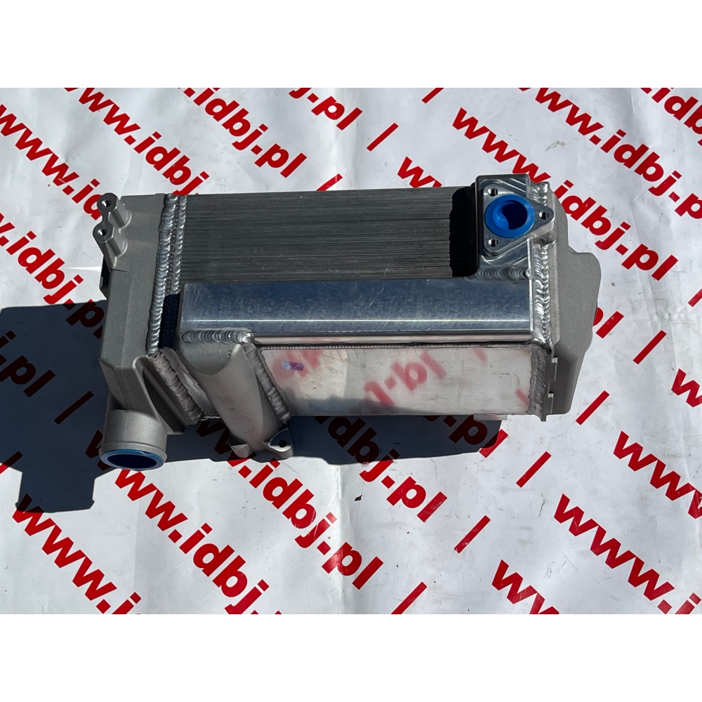 fotografia produktu PAM HYDRAULICS PAM93193341, CHŁODNICA RETARDERA SKRZYNI BIEGÓW AUTOMATYCZNEJ IVECO, MAN