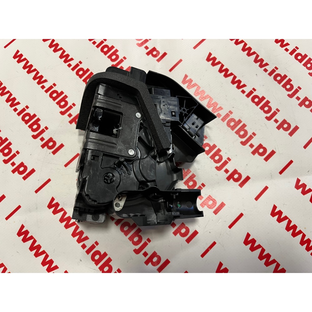 Fotografia produktu RENAULT OR825037601R ZAMEK DRZWI RENAULT ESPACE V, MEGANE IV, TALISMAN, SCENIC IV TYŁ LEWY 