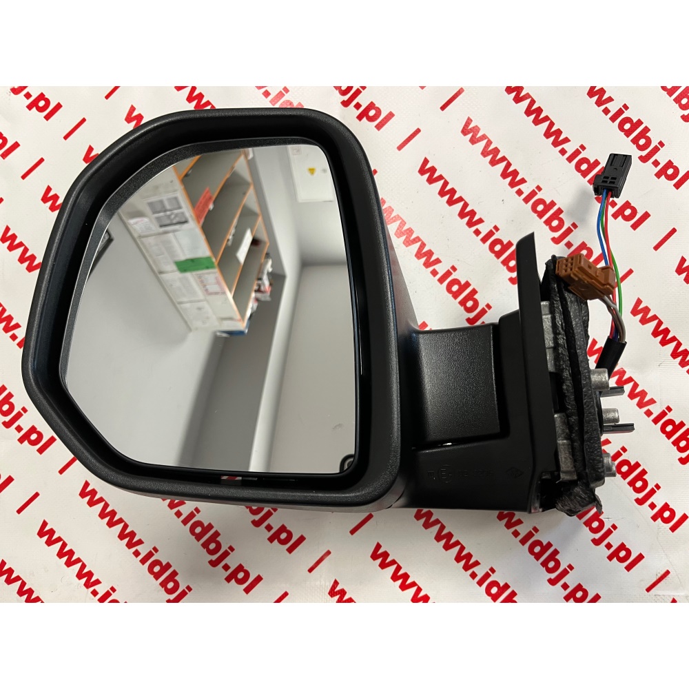 Fotografia produktu PAMMELSON PAM8153TS LUSTERKO LEWE BERLINGO, PARTNER 08- ELEKTRYCZNE DO MALOWANIA 6 otworów / 3 piny+6 otworów / 4 piny, ELEKTRYCZNIE SKŁADANE