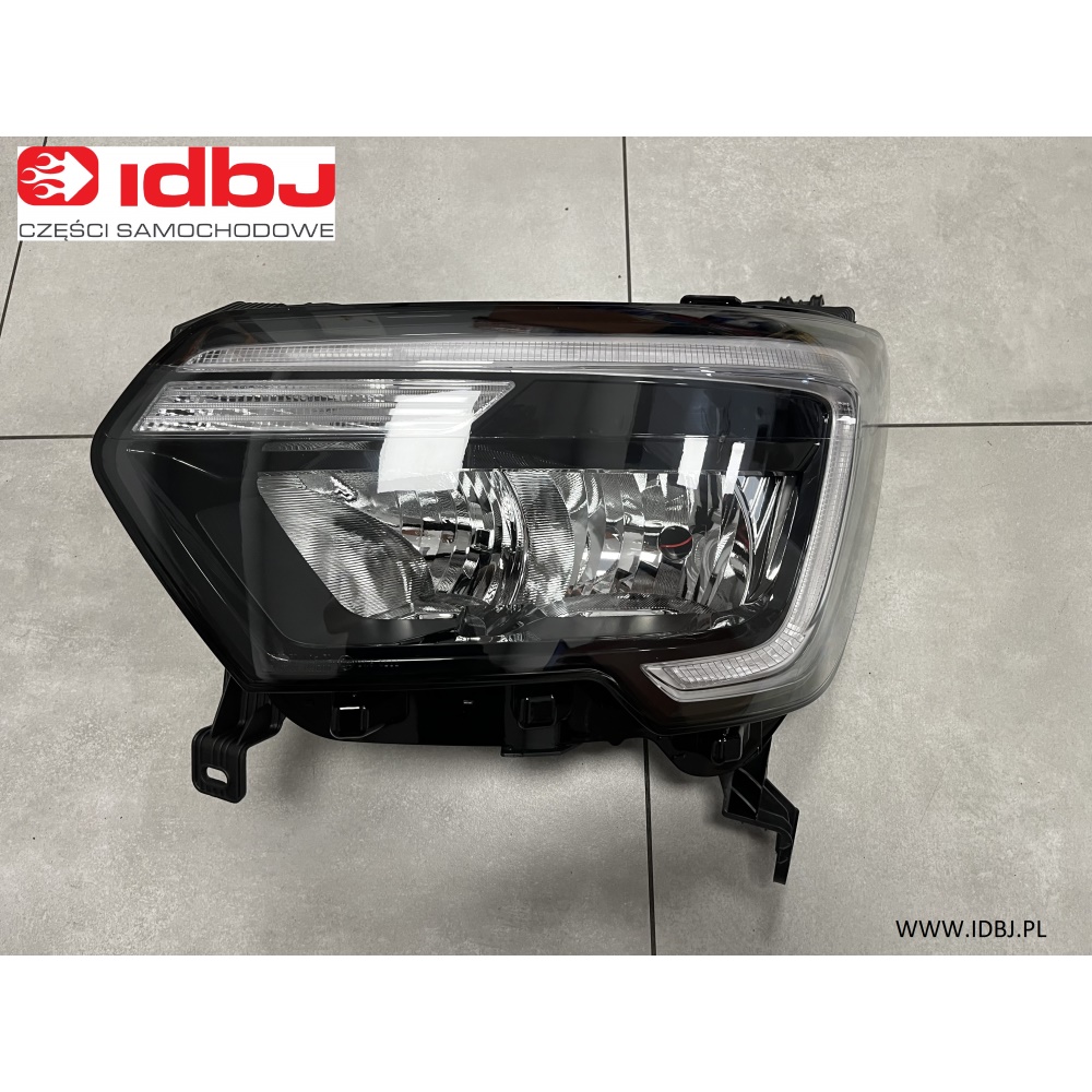 Fotografia produktu PAMMELSON PAM260607867R LAMPA, REFLEKTOR LEWA STRONA RENAULT MASTER IV 19- 