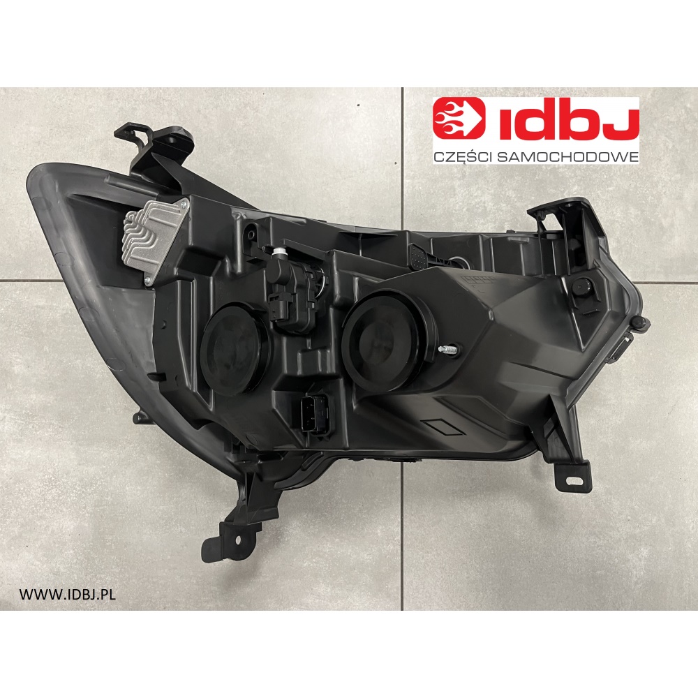 fotografia produktu PAMMELSON PAM260607867R, LAMPA, REFLEKTOR LEWA STRONA RENAULT MASTER IV 19-