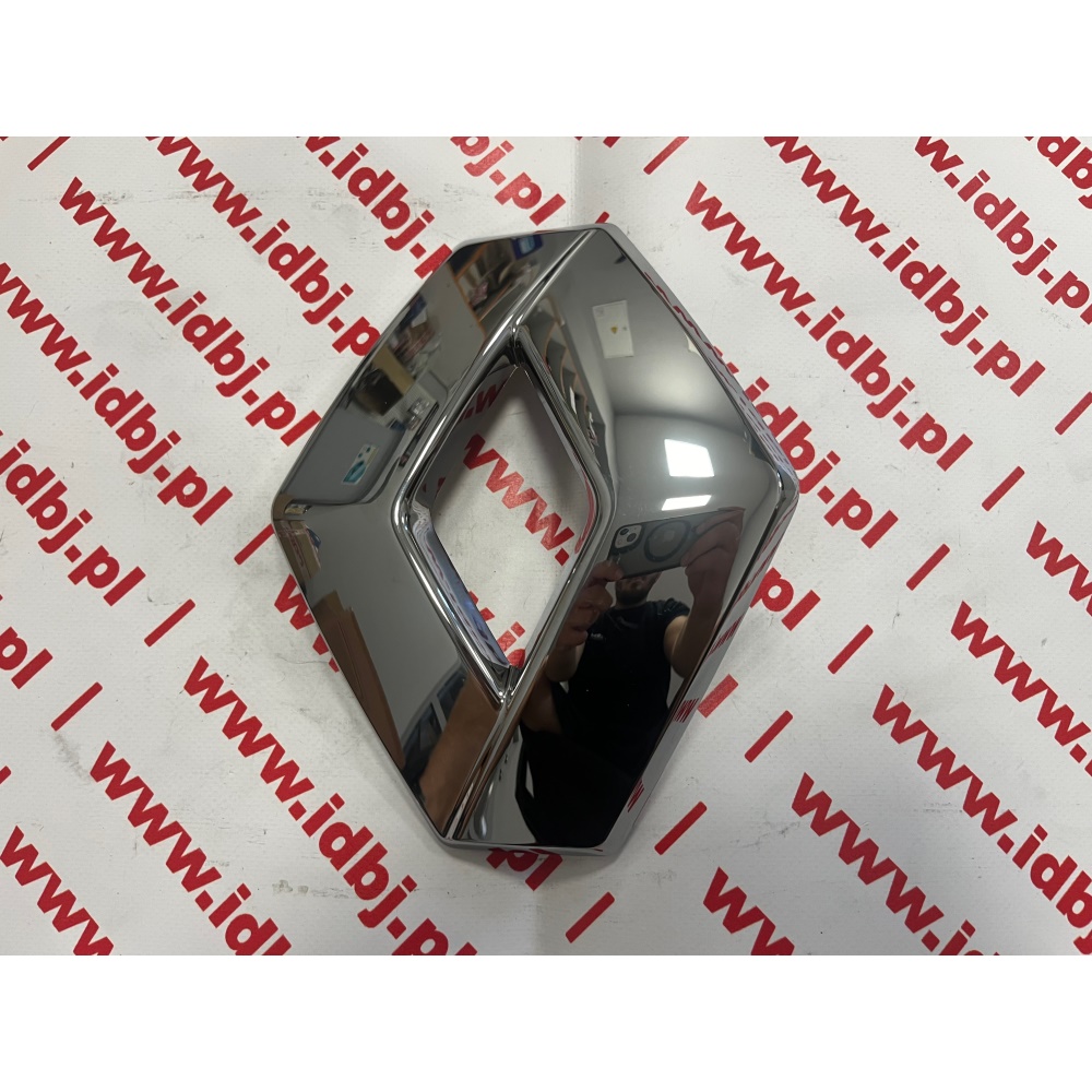 Fotografia produktu RENAULT OR628904053R ZNACZEK, LOGO, EMBLEMAT PRZÓD RENAULT MASTER, TRAFIC 14- 