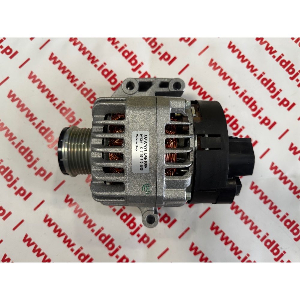 Fotografia produktu DENSO DEDAN1086 ALTERNATOR FIAT 500 07-, 14V 120A Z KOŁEM 