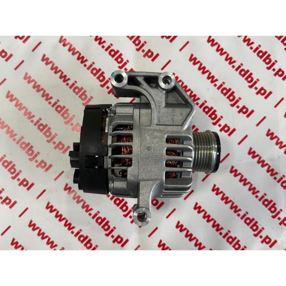 fotografia produktu DENSO DEDAN1086, ALTERNATOR FIAT 500 07-, 14V 120A Z KOŁEM