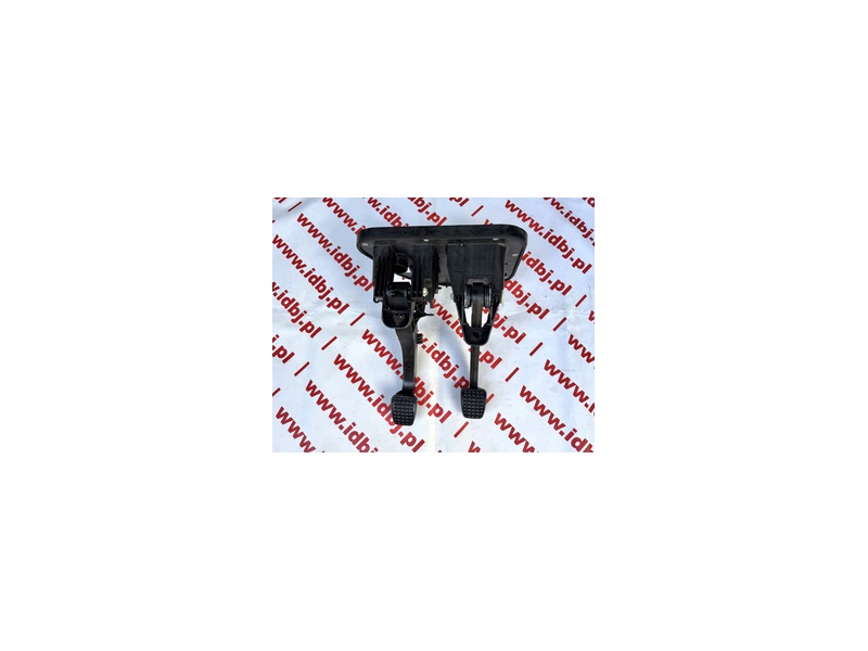 fotografia produktu OEM IVECO OEM13502941085, PEDAŁ HAMULCA I SPRZĘGŁA IVECO DAILY 4X4 14-  Z PODSTAWĄ