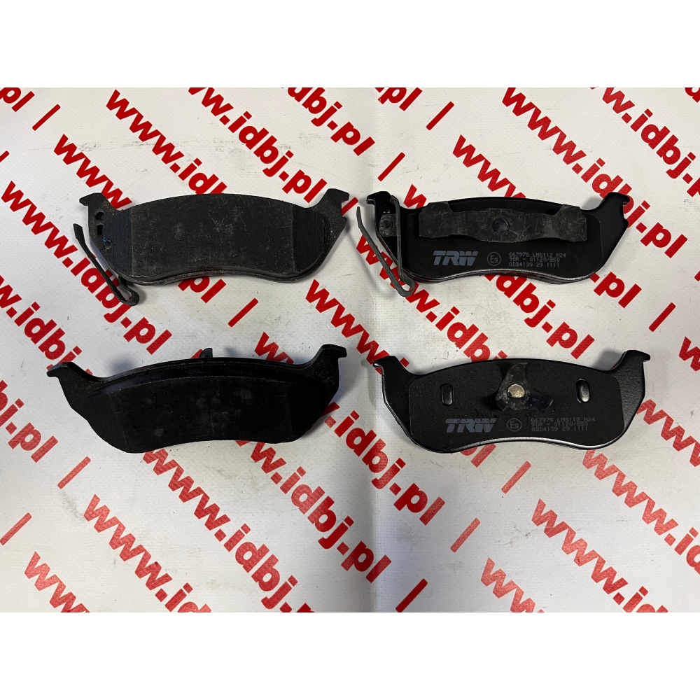 Fotografia produktu TRW TRWGDB4139 KLOCKI HAMULCOWE TYŁ JEEP CHEROKEE 01- 
