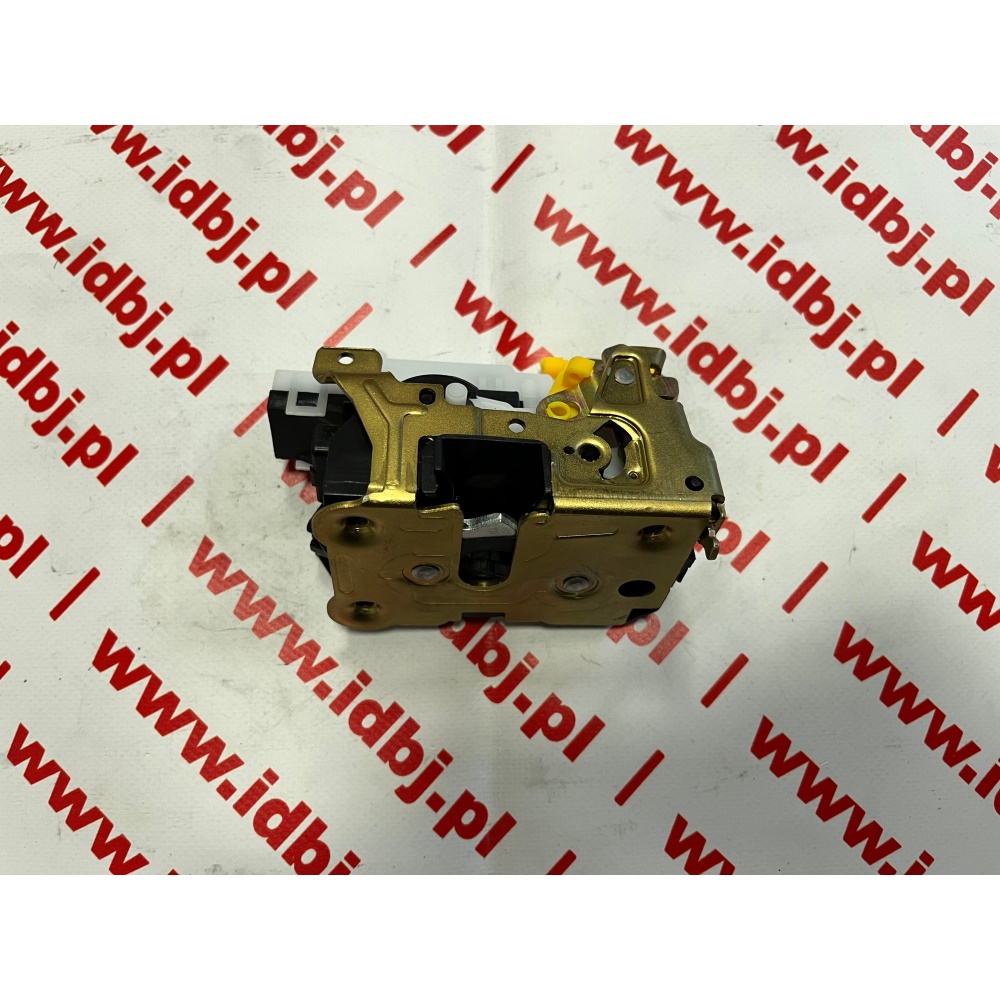 Fotografia produktu PAMMELSON PAM5801352917 ZAMEK DRZWI IVECO DAILY 06- TYŁ PRAWY Z CENTRALNYM ZAMKIEM ZAMEK DRZWI TYLNEGO DRUGIEGO RZĘDU DRZWI W SAMOCHODACH TYPU DOKA, DOPPEL KABINA PO STRONIE PASAŻERA ZE ZINTEGROWANYM SIŁOWNIKIEM ZAMKA CENTRALNEGO