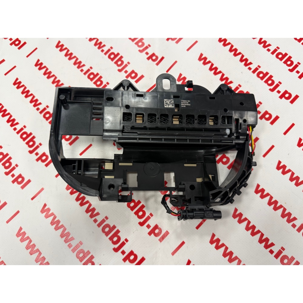 fotografia produktu FIAT OR52263932, KLAMKA ZEWNĘTRZNA DRZWI PRZEDNICH LEWYCH FIAT MHEV 500 25-
