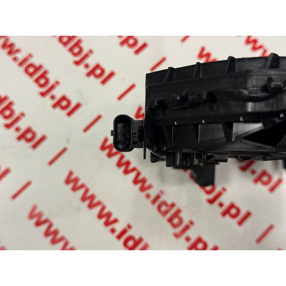 fotografia produktu FIAT OR52263932, KLAMKA ZEWNĘTRZNA DRZWI PRZEDNICH LEWYCH FIAT MHEV 500 25-