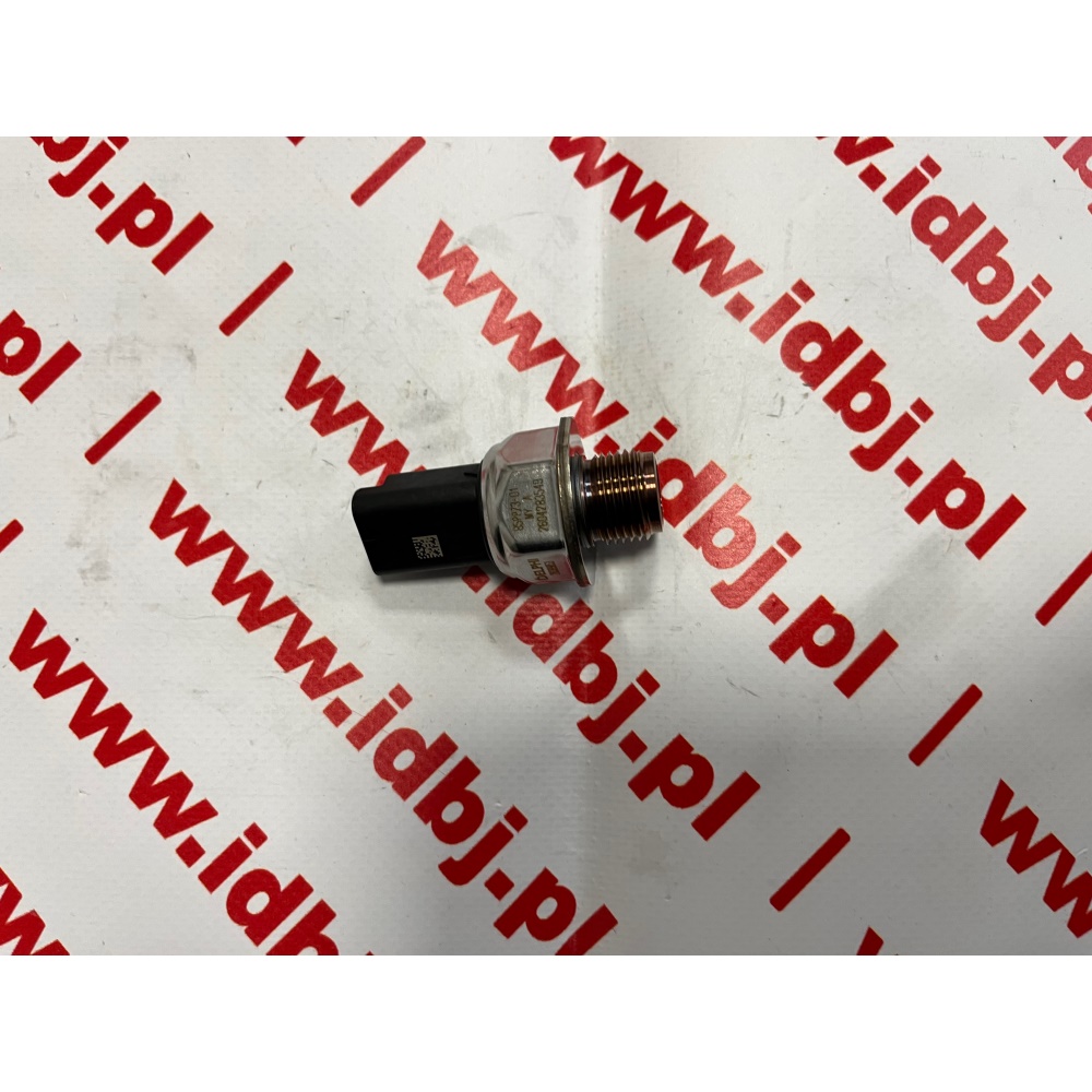 Fotografia produktu DELPHI DEL28389853 CZUJNIK, REGULATOR CIŚNIENIA LISTWY WTRYSKU RENAULT MASTER III 10- 2.3DCI 
